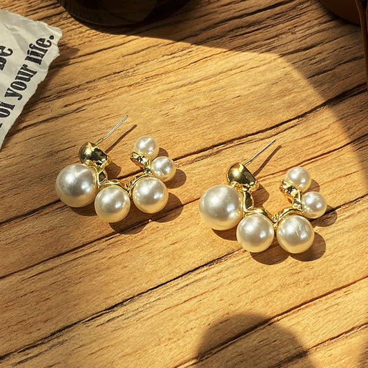 Pearl retro geometric c-shape alloy earrings